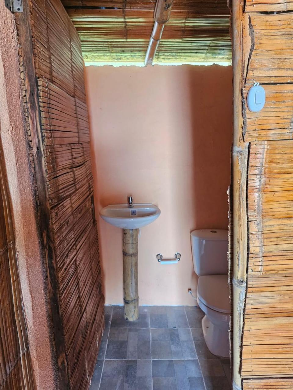 Estadero Los Hoyos Villavieja Exterior foto